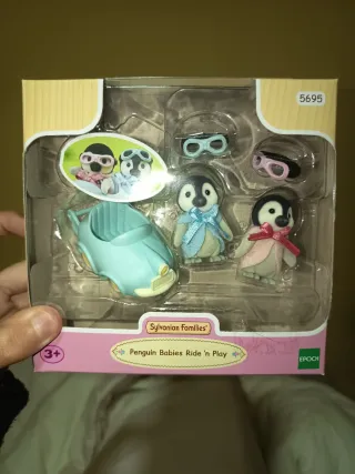 Sylvanian Families Bebés Pingüino Coche