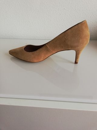Zapatos de ante camel talla 40 sin estrenar