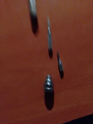 Martillo y destornillador multiusos