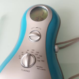 SUNSTECH. RADIO DE DUCHA.