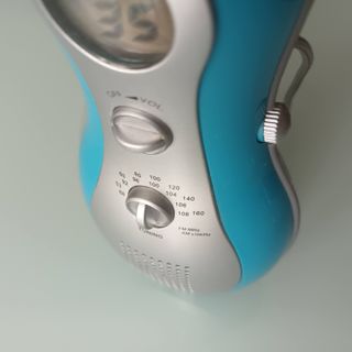 SUNSTECH. RADIO DE DUCHA.