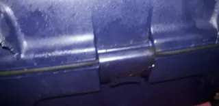 Maleta de viaje azul con ruedas