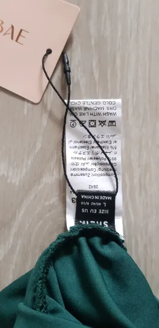 Vestido verde con tirantes