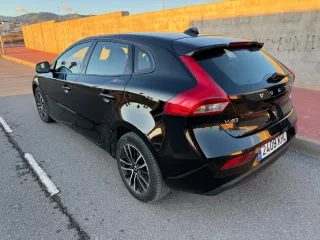 Volvo V40 2018