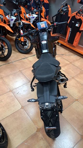 KTM 790 DUKE NEGRA 2026
