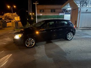 Opel Astra 2008