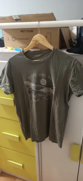 Camiseta verde hombre Skate and Destroy