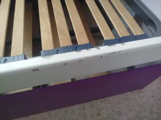 Cama nido infantil blanca y morada