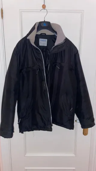 Abrigo Valentino Negro Talla L