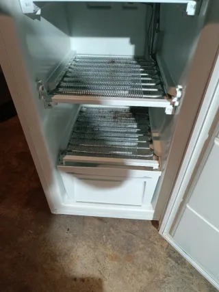 Congelador pequeño blanco