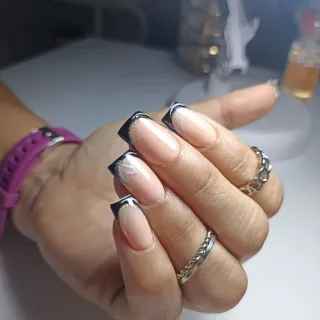 Manicurista a domicilio 5 años de experiencia