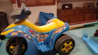 Coche eléctrico infantil