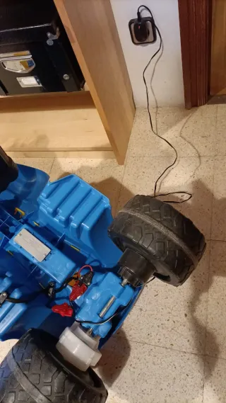 Coche eléctrico infantil