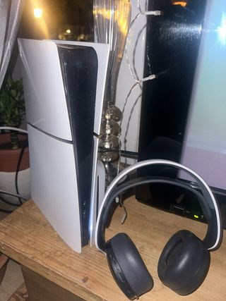 Consola PS5 Slim 1TB + Cascos Sony