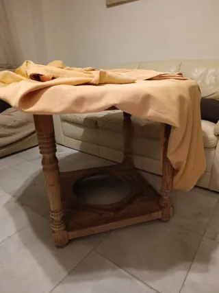 Mesa camilla redonda 95cm.Incluye cristal y ropa