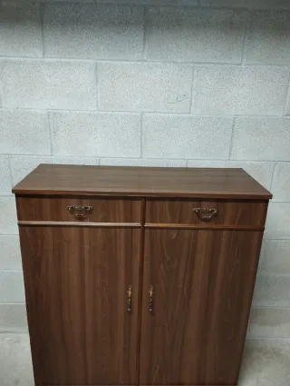 Cómoda/Cama de madera.