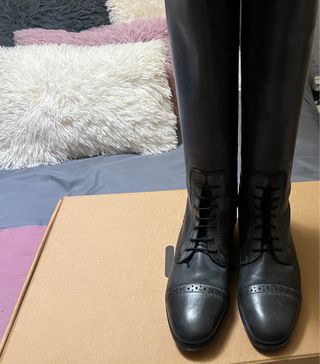 Botas altas de cuero negras