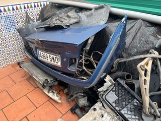 Despiece BMW E46 Capó y Puertas Azul