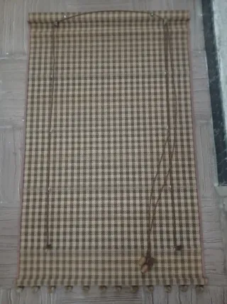 2 Estores de bambú para puerta y ventana.