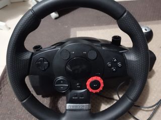 Volante y Pedales Logitech PS3