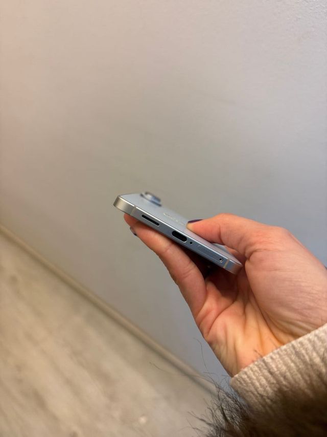 Samsung S25 Edge 256gb semi nuevo