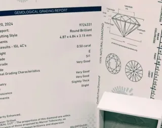 Collar Diamante Natural y Oro 18k