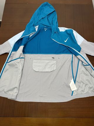 Chaqueta Nike Windrunner Talla S
