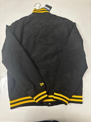 Cazadora New Era Lakers Talla S Sin Estrenar