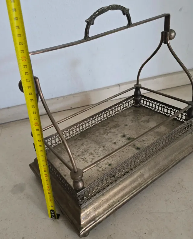 Revistero Vintage Latón