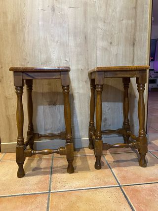 Mesa de cocina con encimera de granito enaguas