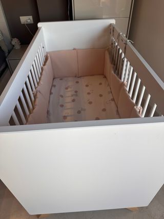 Cuna blanca con colchón Ecus Kids
