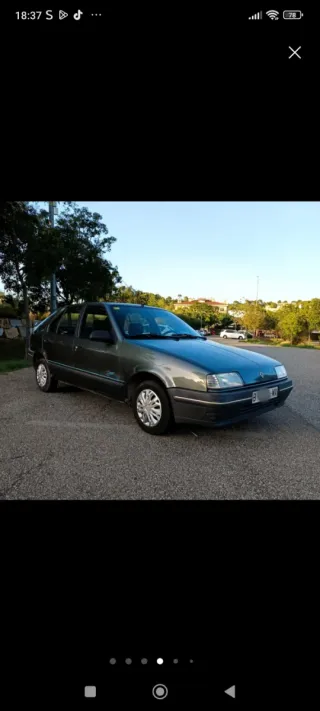 Súper oferta!!  64.000km!! Renault 19