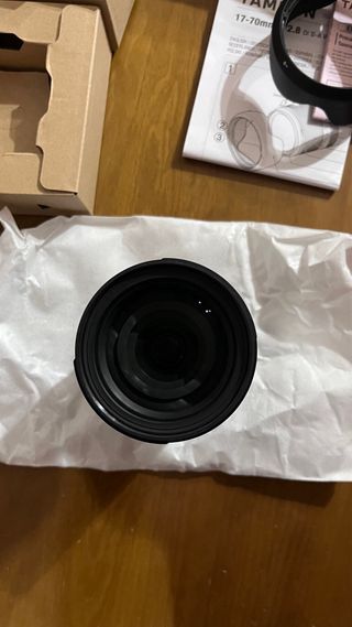 Objetivo Tamron 17-70mm f2.8 Di III-A VC RXD