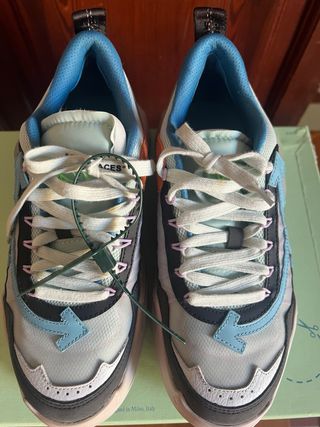 Sneakers Off-White Blu e Bianche