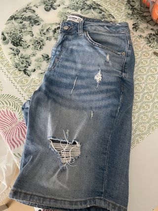 Pantalón corto vaquero roto Pull&Bear hombre