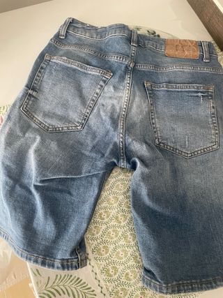 Pantalón corto vaquero roto Pull&Bear hombre