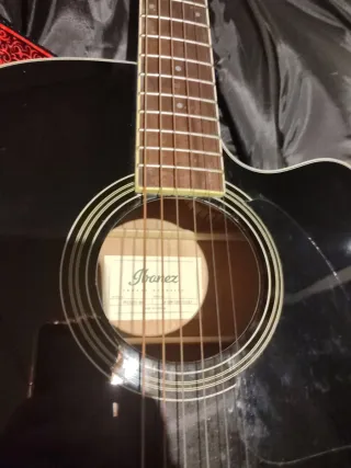 Guitarra Acústica Ibañez Negra