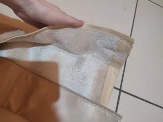 Stivali alti beige con tacco