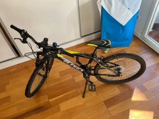 Bicicleta 24 Negra y Amarilla