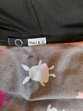 Saco para silla de paseo gris con conejitos