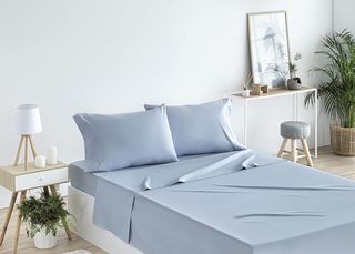 Todocama - Set di lenzuola in microfibra 4 pezzi - Azzurro