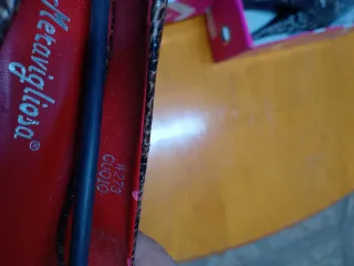 Zapatos de tacón de serpiente