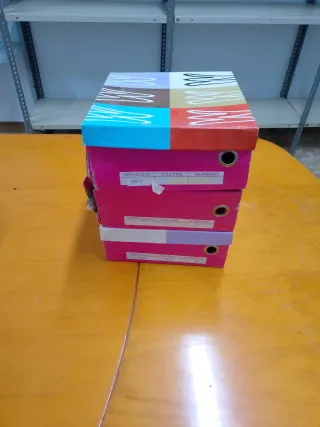 Zapatos de tacón de serpiente