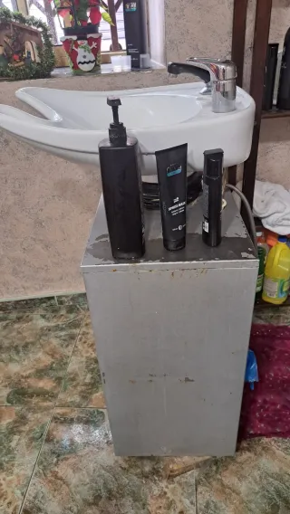 Lote Peluquería. Precio inmejorable por venta!!!