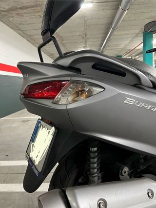 Suzuki Burgman 200 Gris