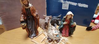 Nacimiento 5 figuras resina