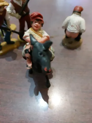 Lote 9 Figuras campesinos para Belén