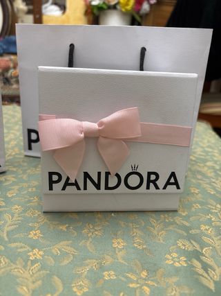 Pulsera Pandora con 5 charms