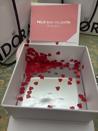 Pulsera Pandora con 5 charms