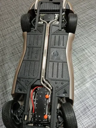 Chrysler Atlantic 1/18 Guiloy